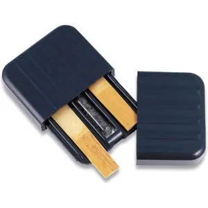 Vandoren VRC20 Футляр для хранения 4-х тростей (кларнет, саксофон).