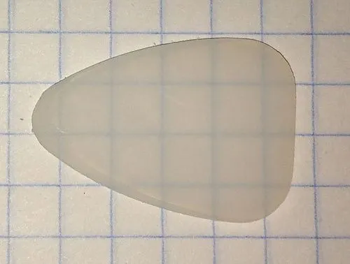 Мозеръ P108 Медиатор капролон для домры малой уменьшенный 1 мм.