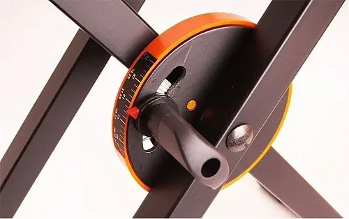 Soundking SF510 Стойка двухярусная для клавишного инструмента.